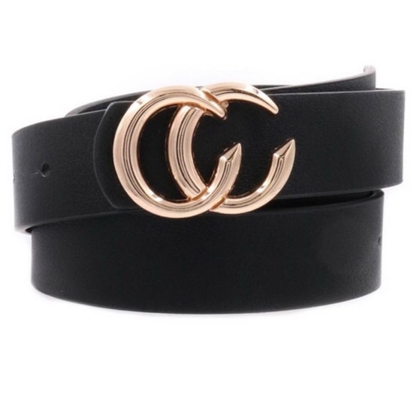 BOUTIQUE Accessories - LAST ONE‼️Vegan black leather belt! 🖤